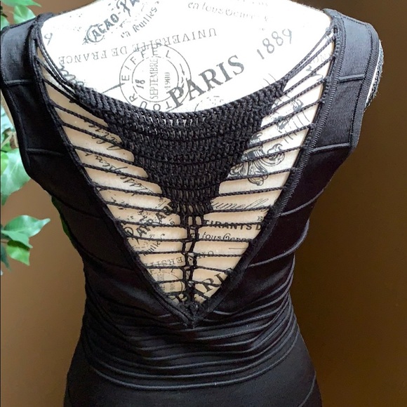 Beautiful, crochet open back bandeau dress - Picture 2 of 10